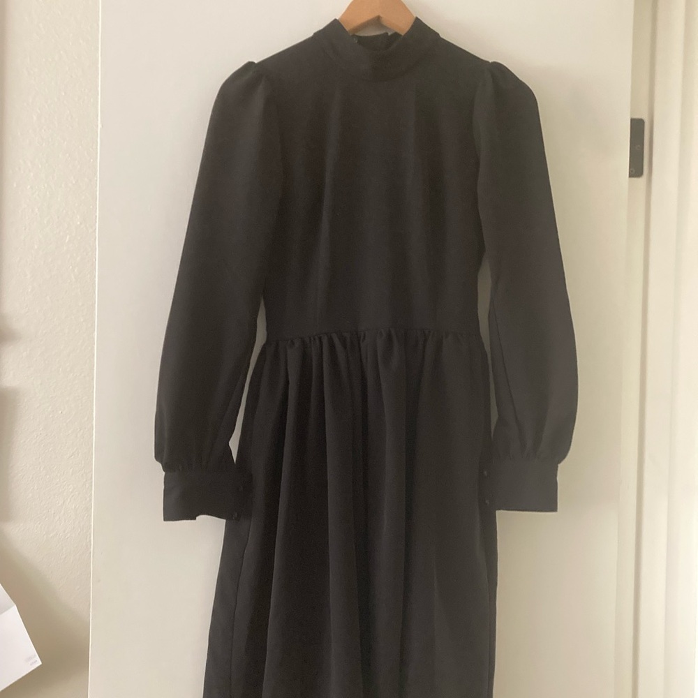 RARE✨ DEANDRI NOSFERATU MIDI DRESS